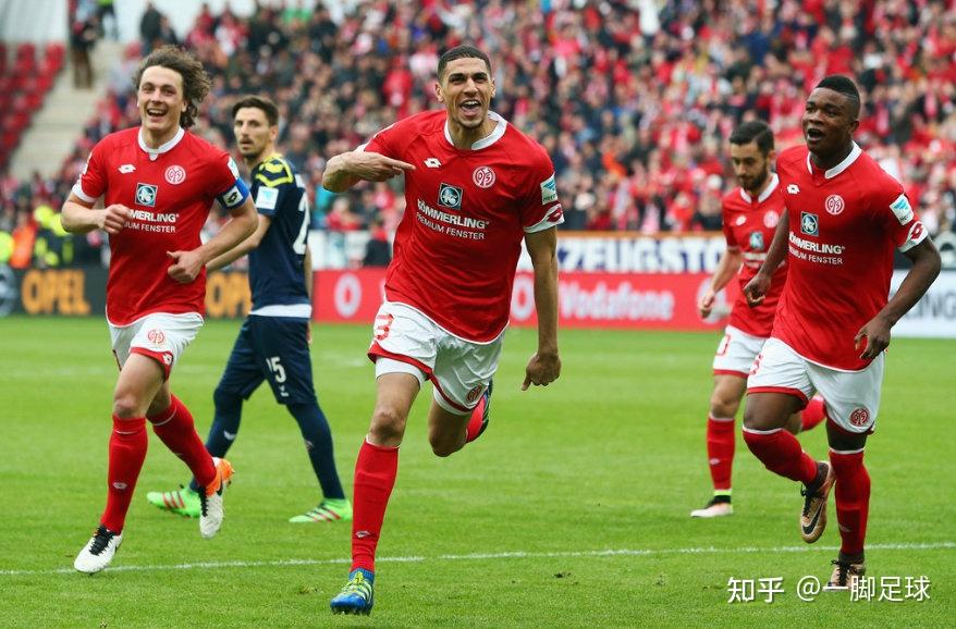 aoa体育体育登录-包含美因茨客场战平科隆，积分榜位置保持不变的词条