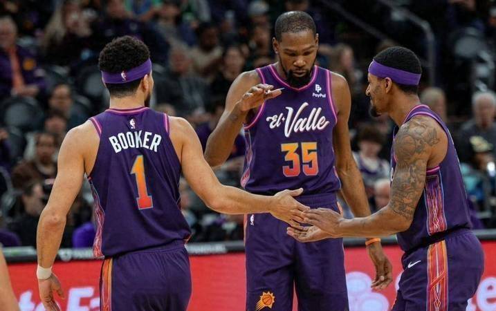 雄鹿队内部矛盾曝光,球员关系紧张的简单介绍 雄鹿队内部矛盾曝光,球员关系紧张的简单介绍