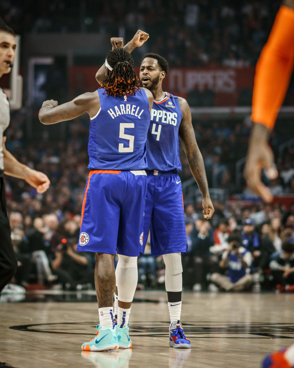 关于快船擒下尼克斯,哈雷尔白边投篮实力深厚的信息 关于快船擒下尼克斯,哈雷尔白边投篮实力深厚的信息