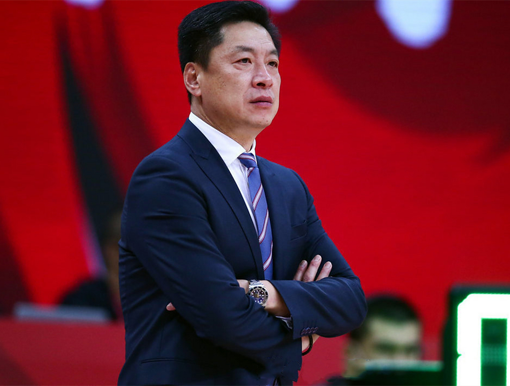 aoa体育-球队主帅宣布退休，球员表达不舍之情