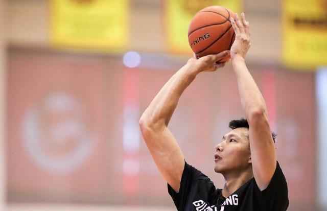 aoa体育体育网页版-球场换将，队员备战已久，精准命中的简单介绍