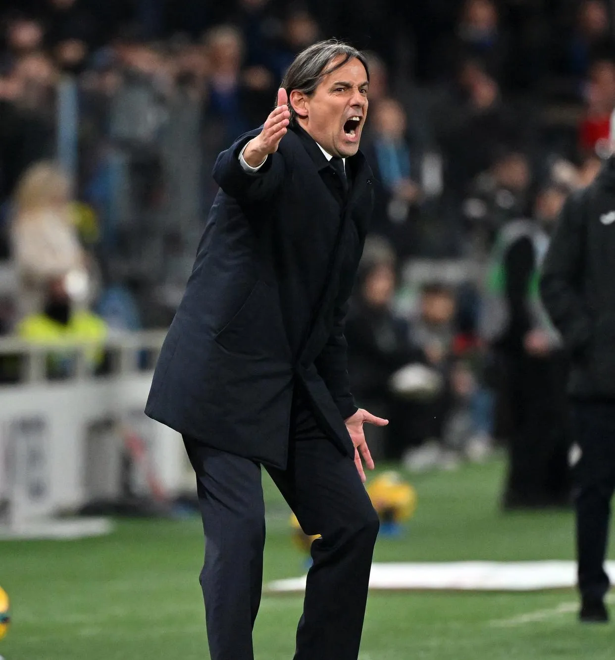 那不勒斯球队士气高昂,迎接挑战的简单介绍 那不勒斯球队士气高昂,迎接挑战的简单介绍