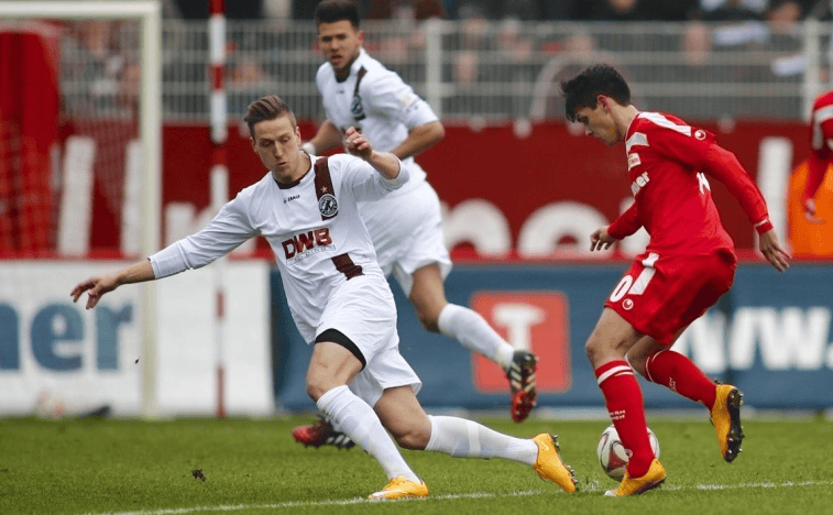 aoa体育体育网页版-包含奥格斯堡主场大败，保级形势岌岌可危的词条