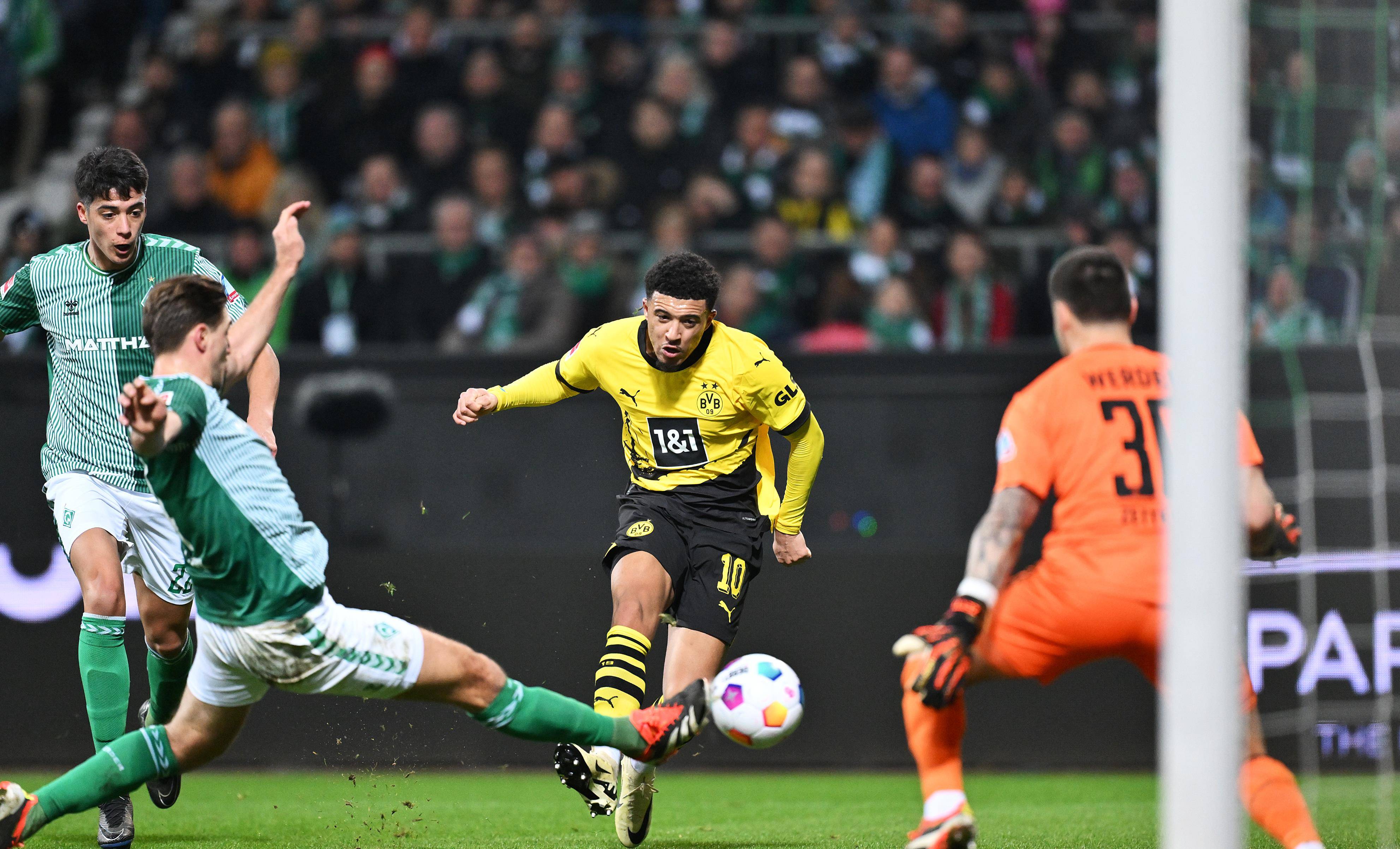 aoa体育体育下载-包含多特蒙德力克云达不莱梅，稳居积分榜首的词条