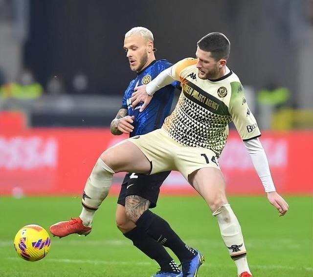 aoa体育体育官方登录入口-科隆和法兰克福激战，打入多球的简单介绍