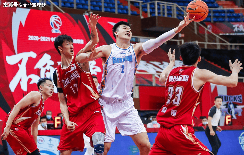 强强对抗！亚洲球队争夺胜利无所畏惧