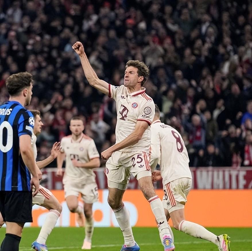 aoa体育体育在线登录-拜仁慕尼黑教练队深夜加练，备战生死战的简单介绍